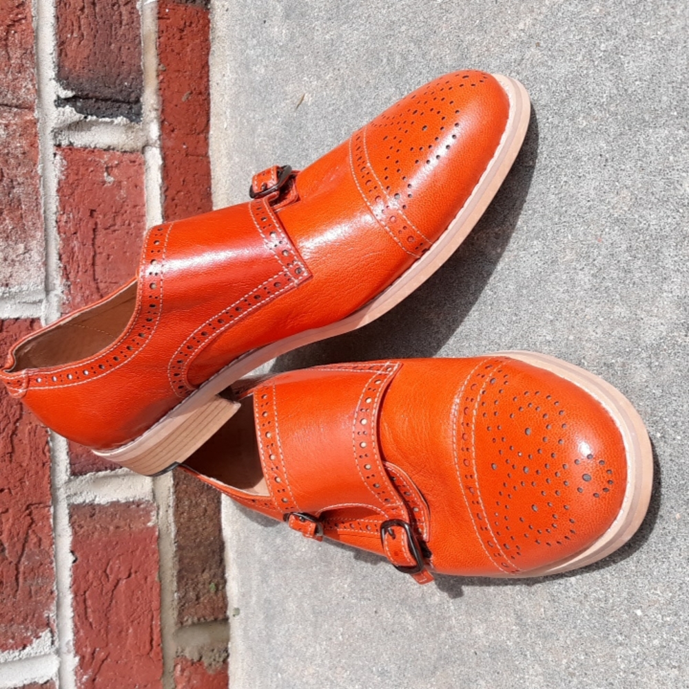 Cepatti Sz 38 Preforated Toe Buckle Oxford Shoes